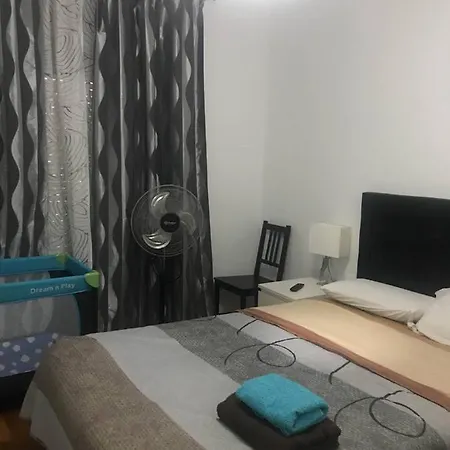 فندق مبيت وإفطار Arago برشلونة