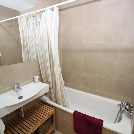 Arago Ξενοδοχείο